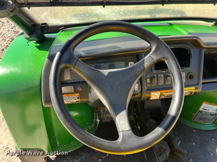 image for item LD9980 2009 John Deere Gator 620i utility vehicle