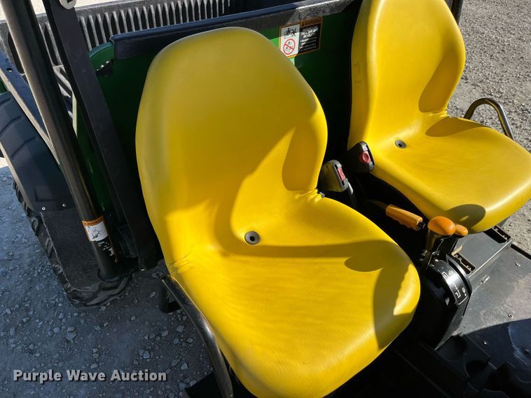 image for item LD9980 2009 John Deere Gator 620i utility vehicle