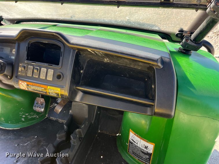 image for item LD9980 2009 John Deere Gator 620i utility vehicle