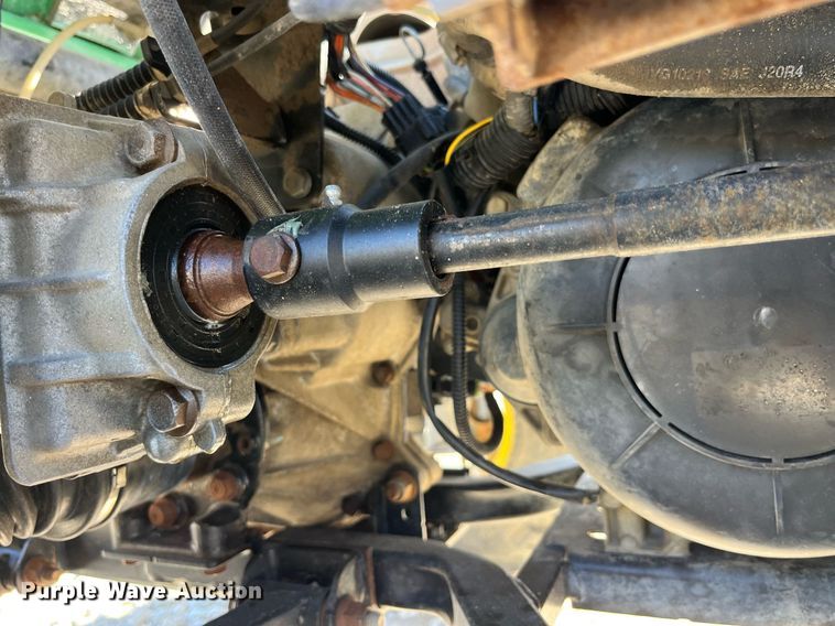 image for item LD9980 2009 John Deere Gator 620i utility vehicle