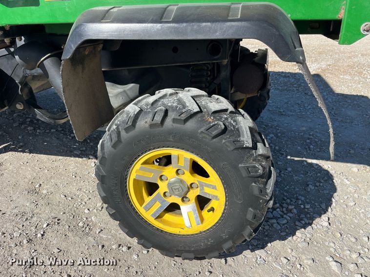image for item LD9980 2009 John Deere Gator 620i utility vehicle