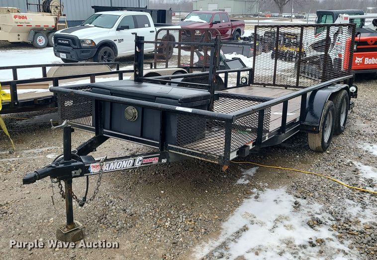 image for item LJ9478 2015 Diamond C utility trailer