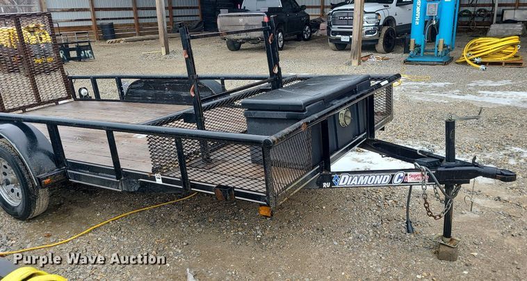image for item LJ9478 2015 Diamond C utility trailer