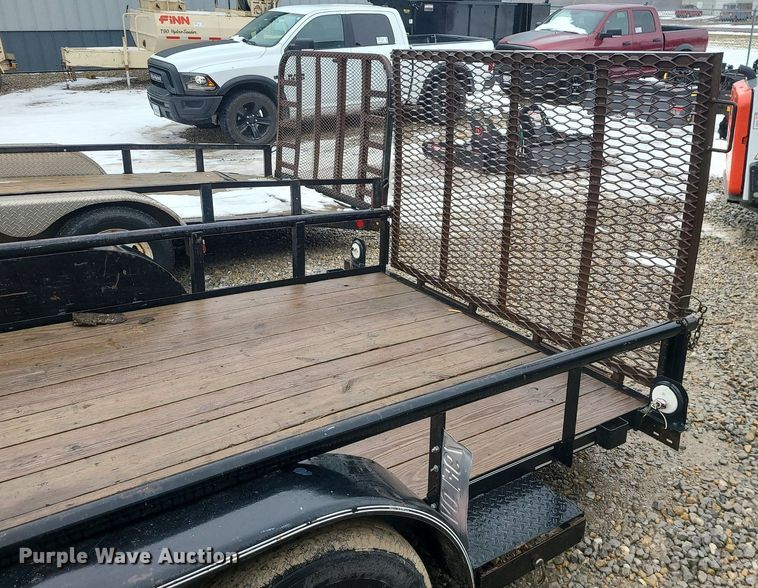 image for item LJ9478 2015 Diamond C utility trailer