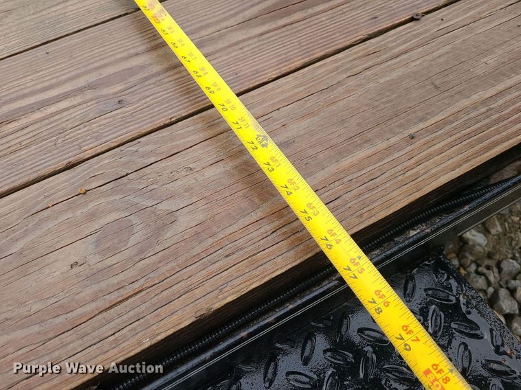 image for item LJ9478 2015 Diamond C utility trailer