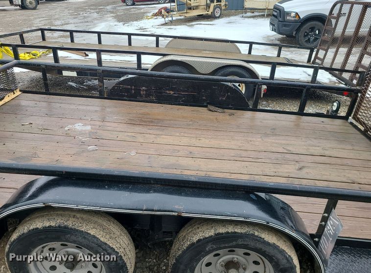 image for item LJ9478 2015 Diamond C utility trailer