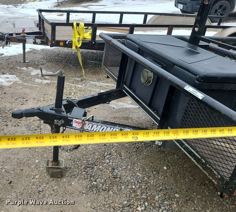 image for item LJ9478 2015 Diamond C utility trailer