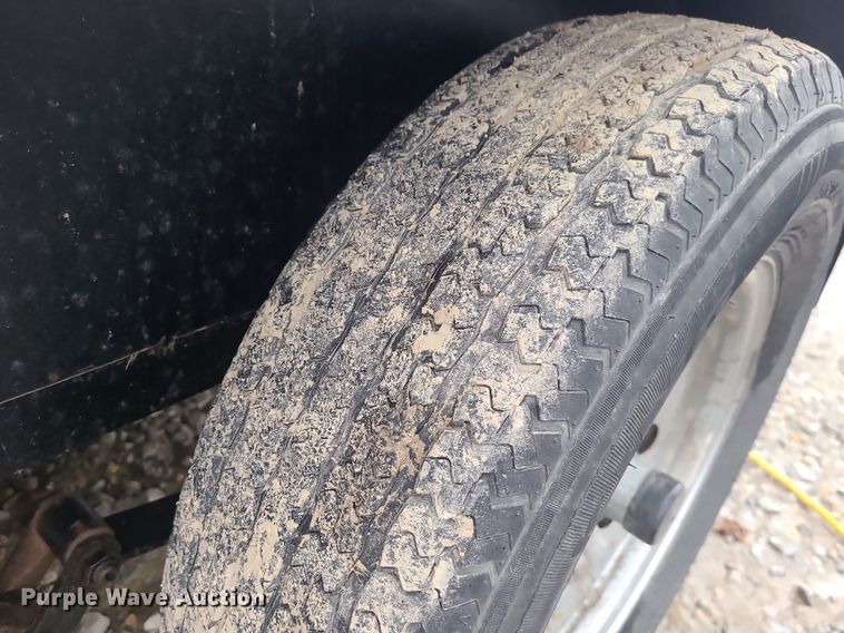 image for item LJ9478 2015 Diamond C utility trailer