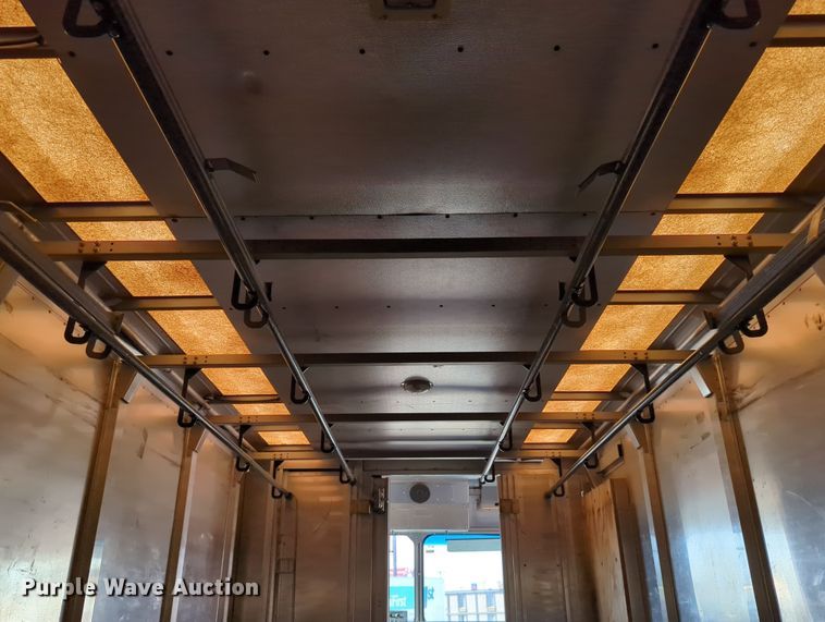 image for item LY9488 2011 Workhorse W62 delivery truck