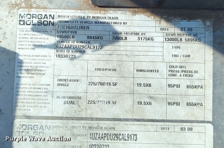 image for item LY9489 2009 Freightliner MT45 delivery truck