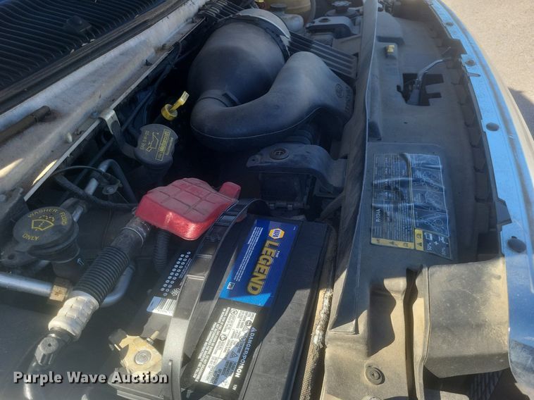 image for item MI9959 2013 Ford E450 Super Duty shuttle bus