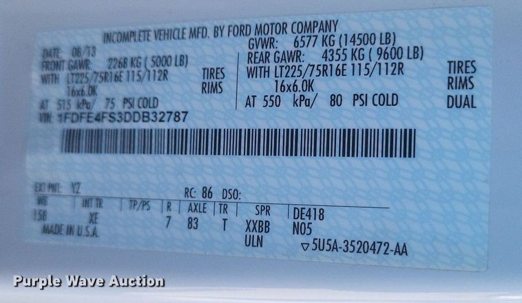 image for item MI9959 2013 Ford E450 Super Duty shuttle bus