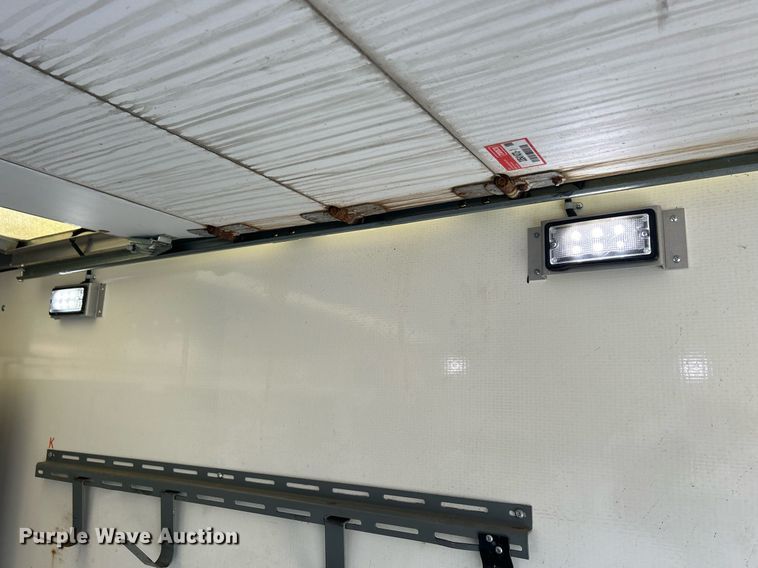 image for item MO9160 2019 Chevrolet Silverado 3500HD box truck