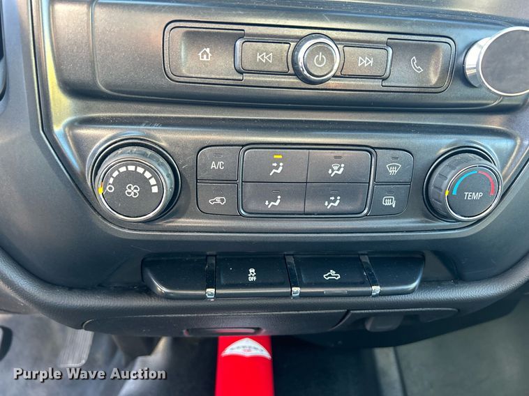 image for item MO9160 2019 Chevrolet Silverado 3500HD box truck