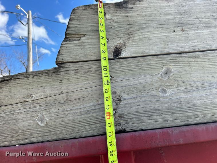 image for item MO9162 1992 Ford F700 dump flatbed truck