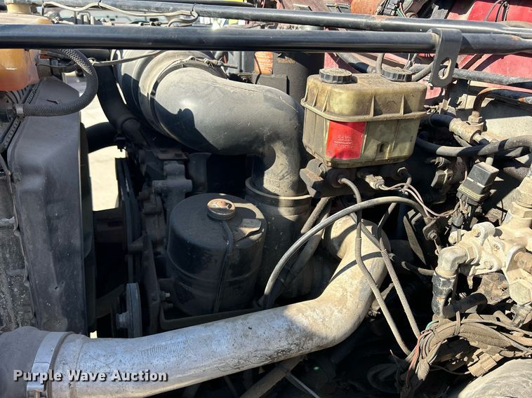 image for item MO9162 1992 Ford F700 dump flatbed truck