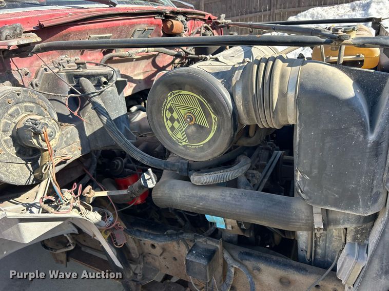 image for item MO9162 1992 Ford F700 dump flatbed truck