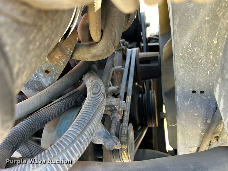 image for item MO9162 1992 Ford F700 dump flatbed truck