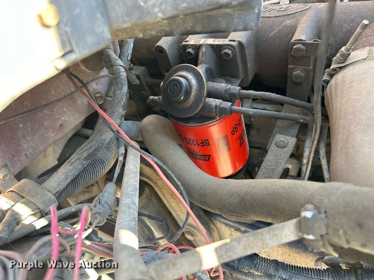 image for item MO9162 1992 Ford F700 dump flatbed truck