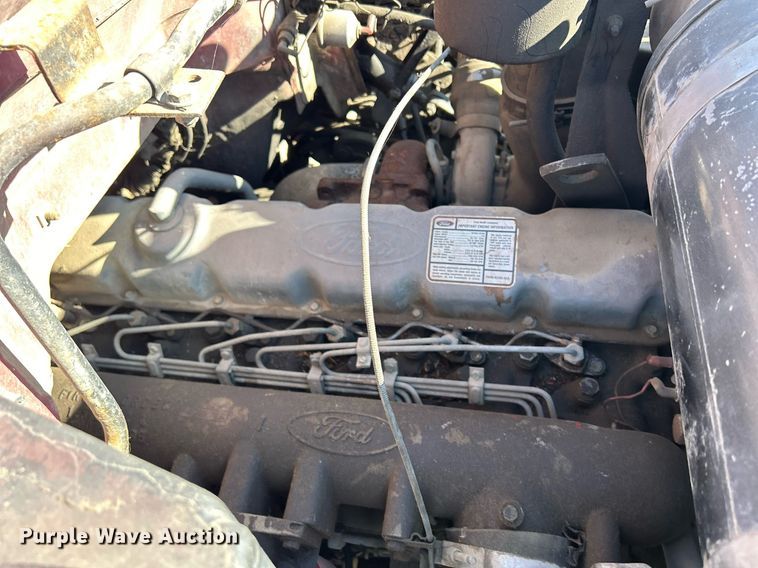 image for item MO9162 1992 Ford F700 dump flatbed truck