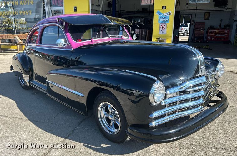 image for item MO9164 1948 Pontiac Silver Streak 