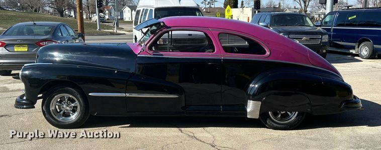 image for item MO9164 1948 Pontiac Silver Streak 