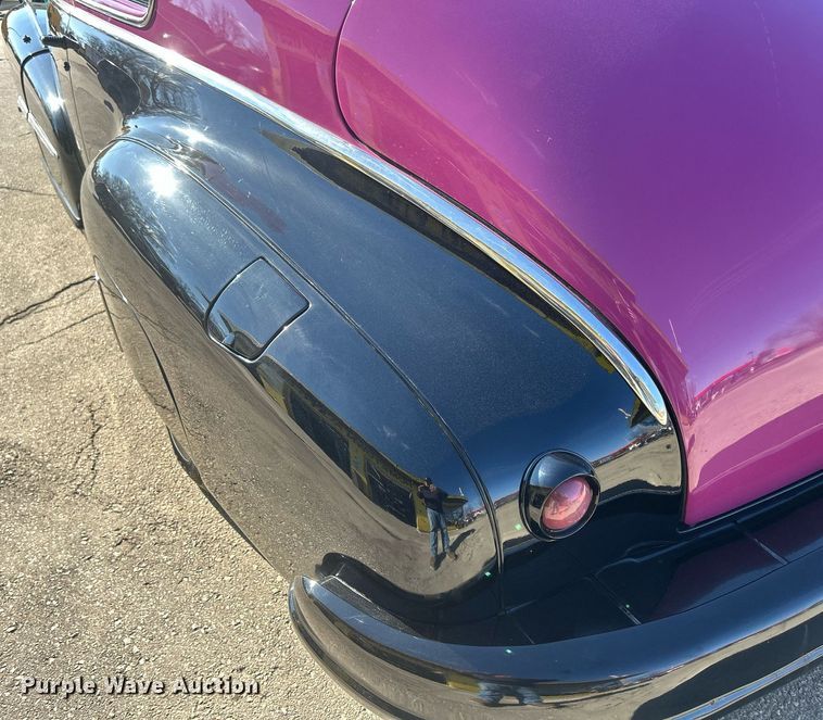 image for item MO9164 1948 Pontiac Silver Streak 