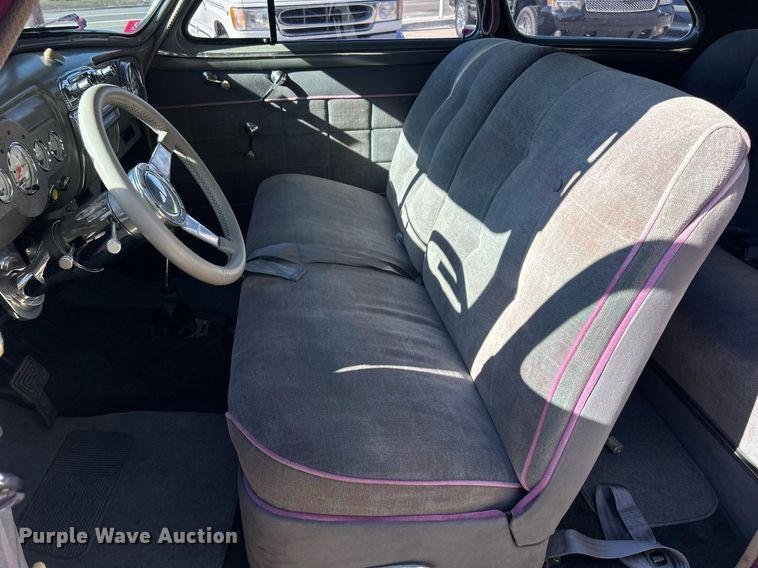 image for item MO9164 1948 Pontiac Silver Streak 