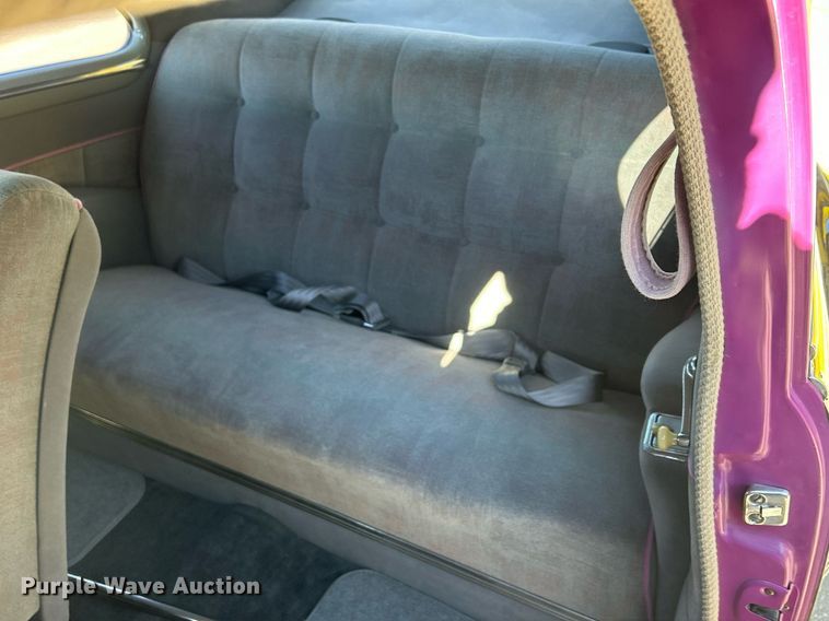 image for item MO9164 1948 Pontiac Silver Streak 