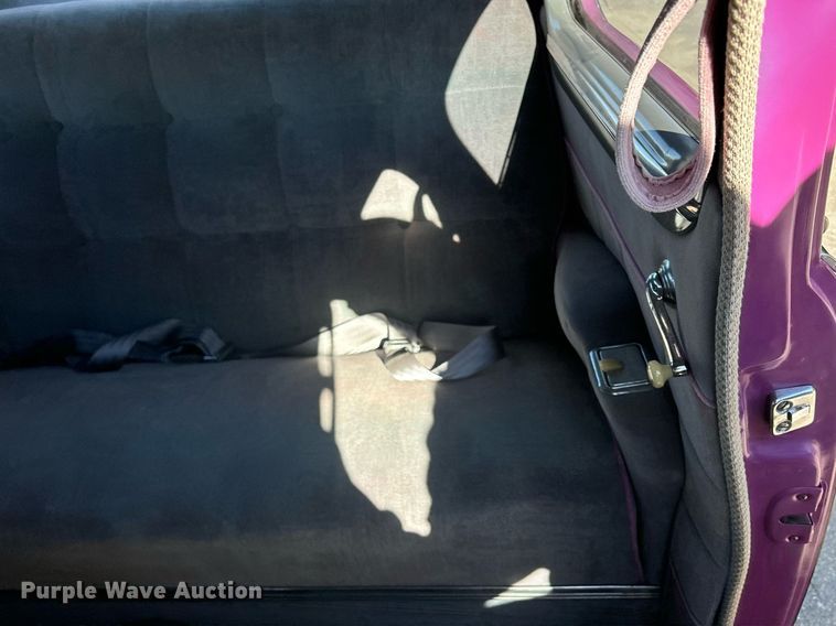 image for item MO9164 1948 Pontiac Silver Streak 