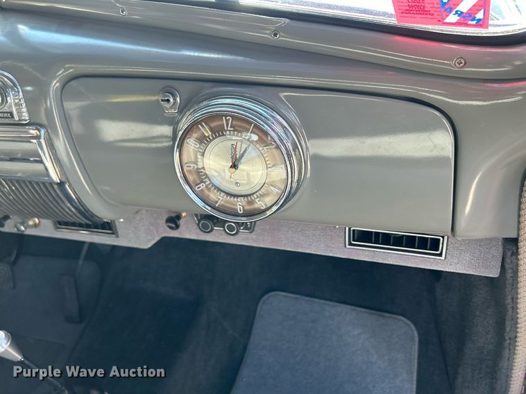 image for item MO9164 1948 Pontiac Silver Streak 