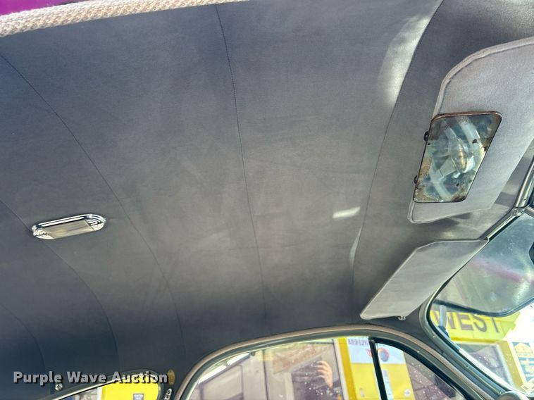 image for item MO9164 1948 Pontiac Silver Streak 