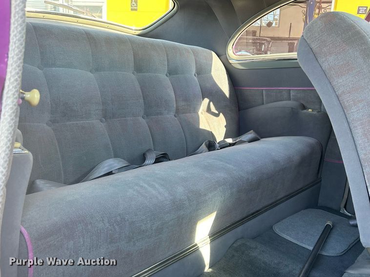 image for item MO9164 1948 Pontiac Silver Streak 