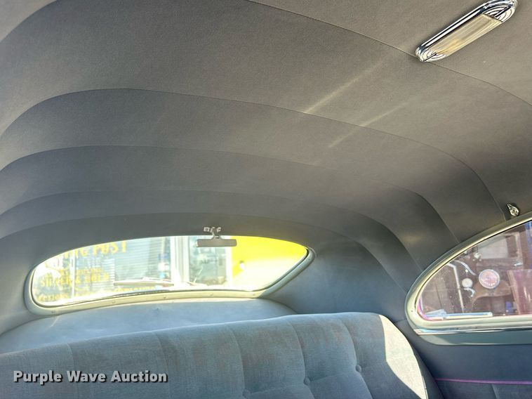 image for item MO9164 1948 Pontiac Silver Streak 