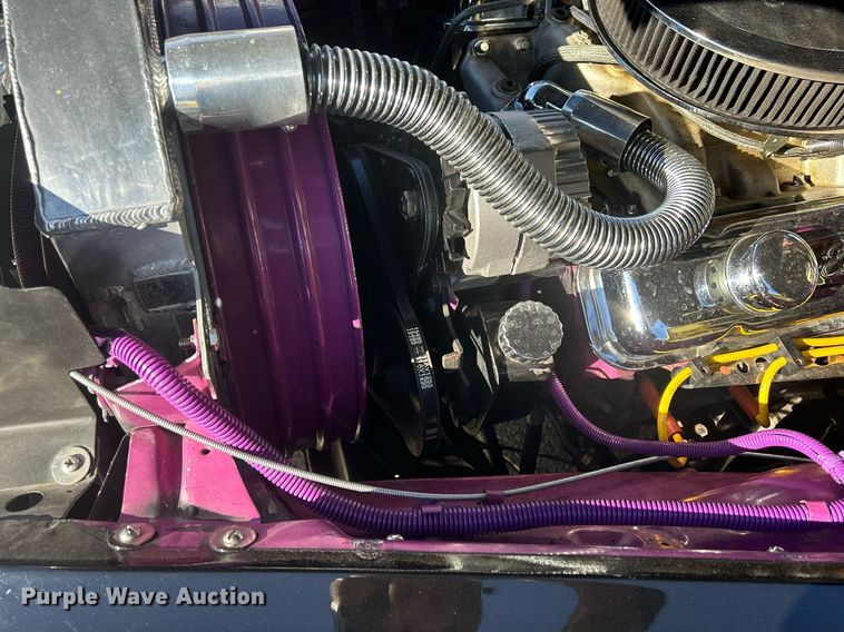 image for item MO9164 1948 Pontiac Silver Streak 