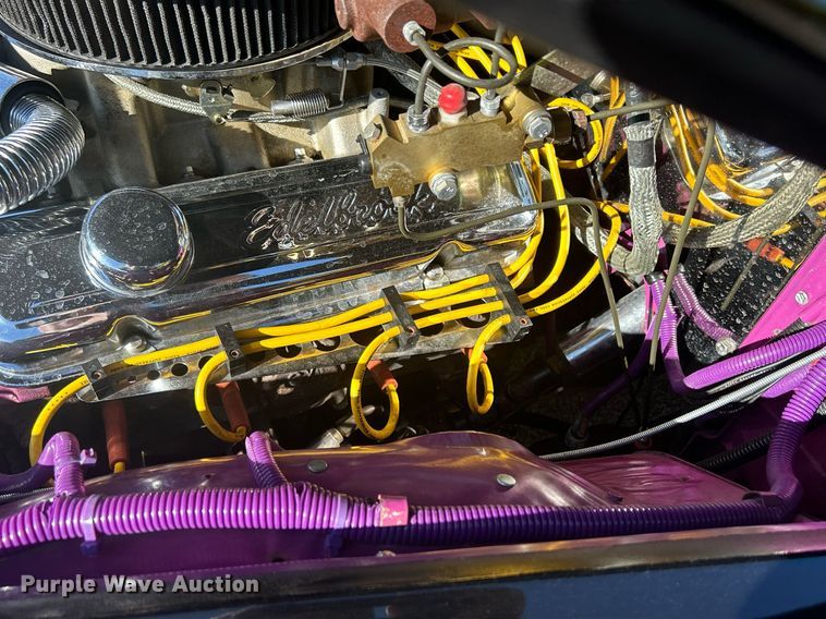 image for item MO9164 1948 Pontiac Silver Streak 