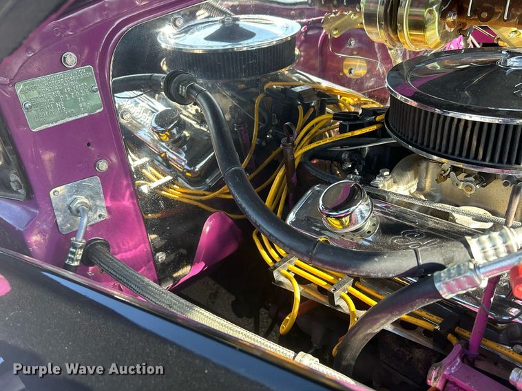 image for item MO9164 1948 Pontiac Silver Streak 