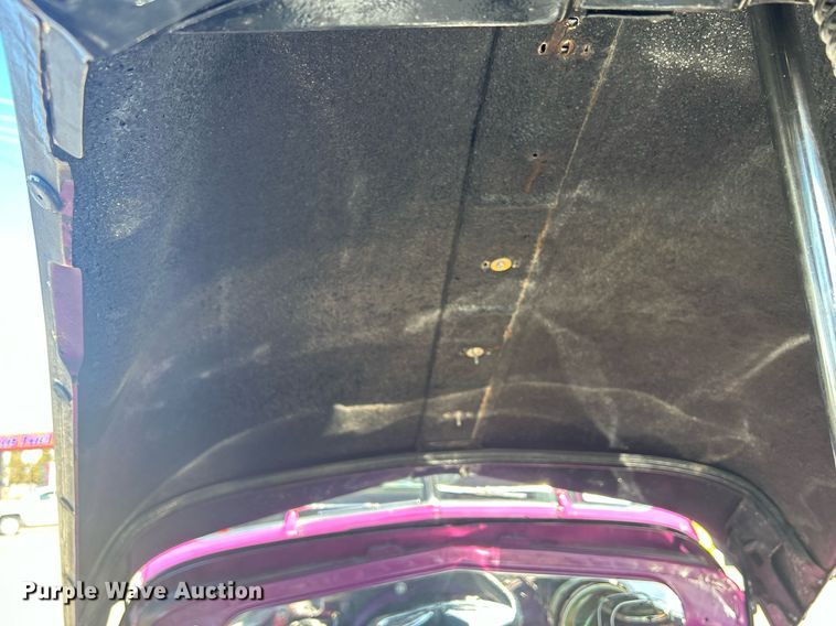 image for item MO9164 1948 Pontiac Silver Streak 