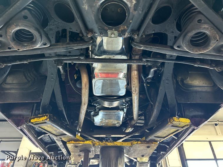 image for item MO9164 1948 Pontiac Silver Streak 