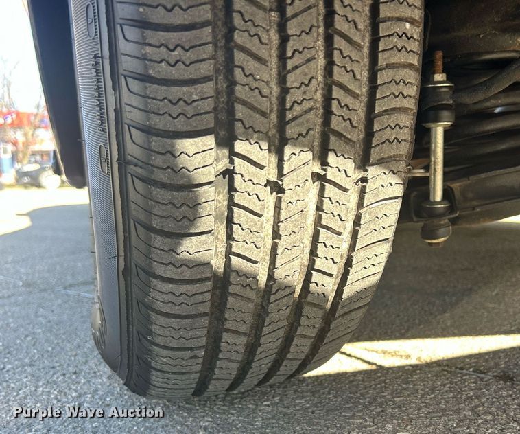 image for item MO9164 1948 Pontiac Silver Streak 