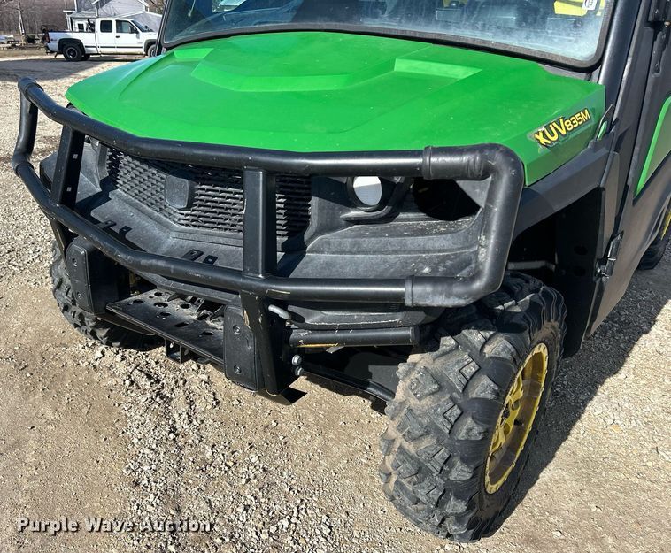 image for item MO9172 2018 John Deere XUV 835M utility vehicle