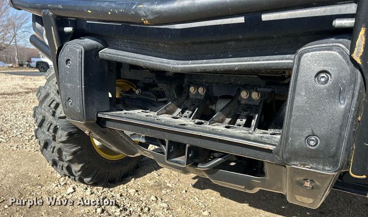 image for item MO9172 2018 John Deere XUV 835M utility vehicle