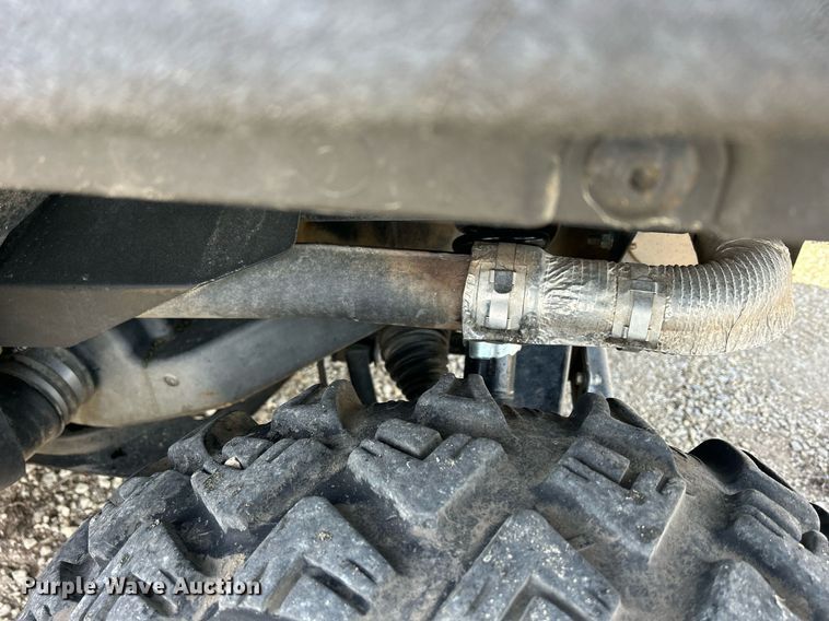 image for item MO9172 2018 John Deere XUV 835M utility vehicle