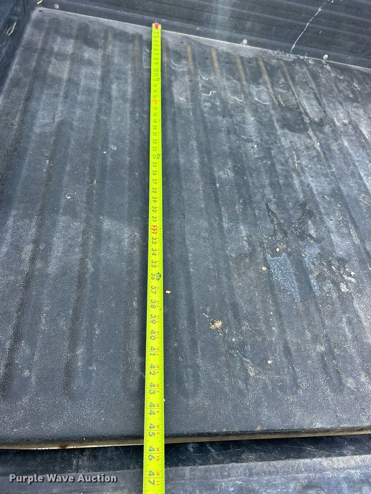 image for item MO9172 2018 John Deere XUV 835M utility vehicle