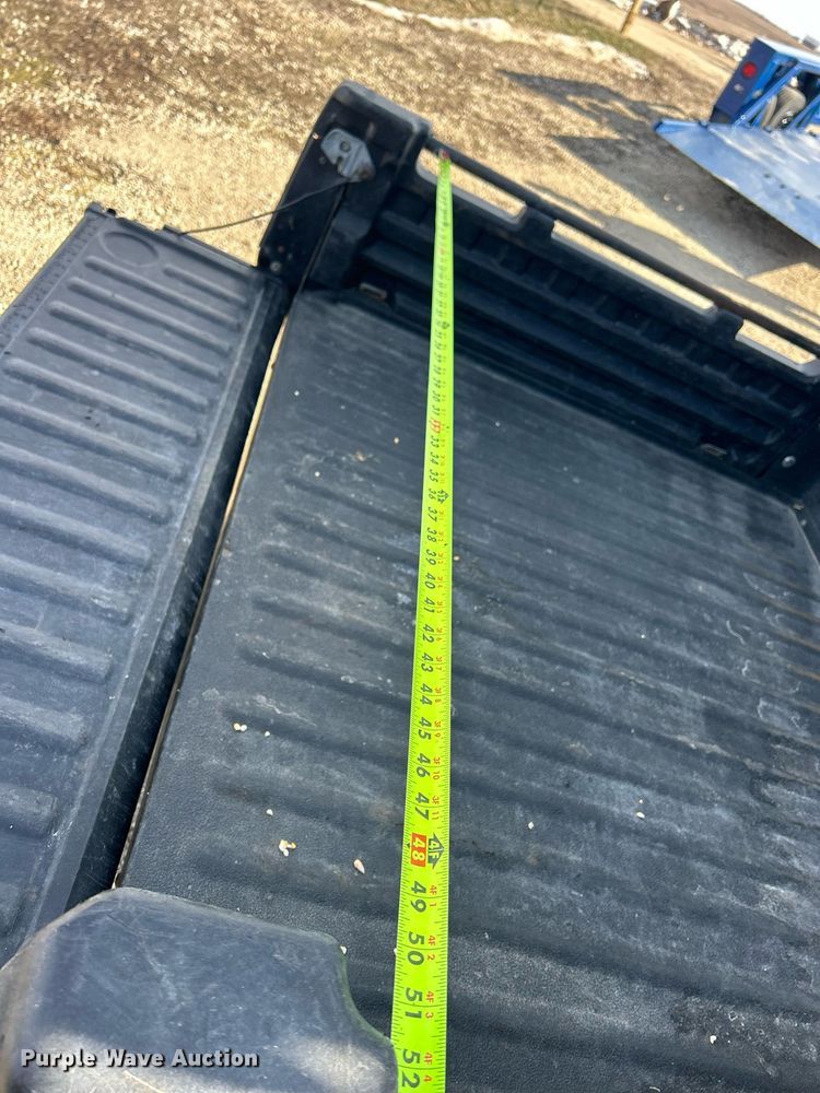 image for item MO9172 2018 John Deere XUV 835M utility vehicle