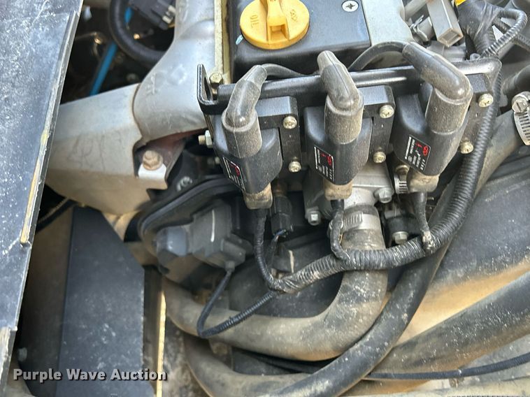 image for item MO9172 2018 John Deere XUV 835M utility vehicle