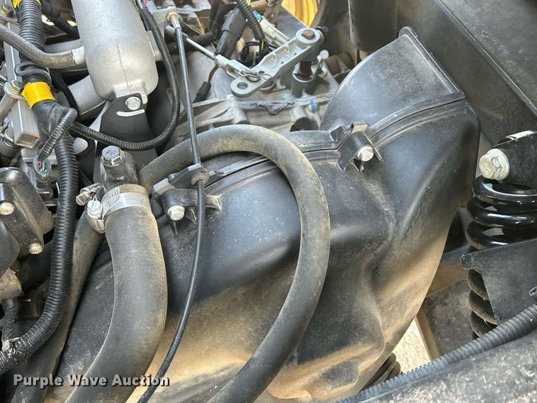 image for item MO9172 2018 John Deere XUV 835M utility vehicle