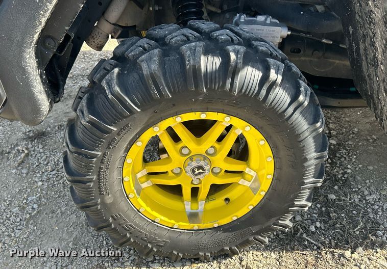 image for item MO9172 2018 John Deere XUV 835M utility vehicle