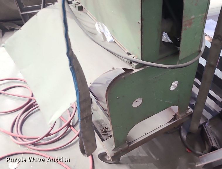 image for item MQ9631 Lockformer 24S bandsaw  