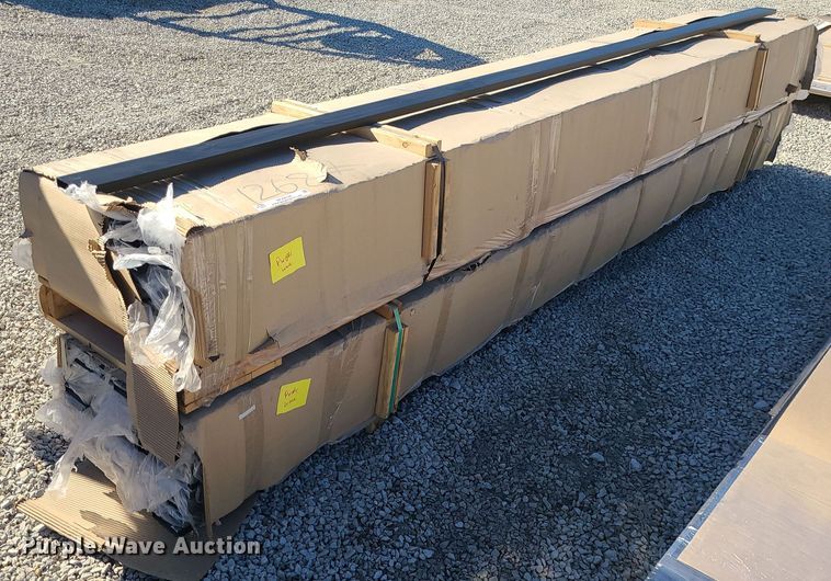 image for item MQ9634 Approximately 120 pieces of aluminum square tubing 